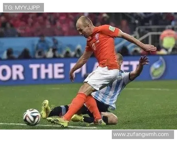 各大球星防守意识解析 探寻足球场上真正的防守大师